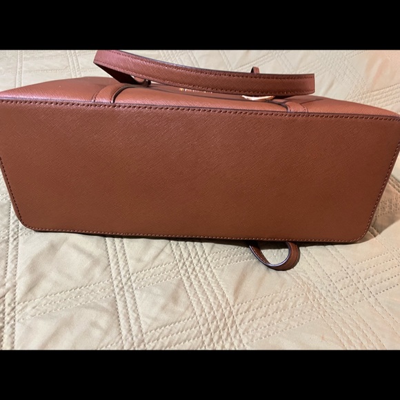 New w/o tags Michael Kors large tote brown saffiano leather - Picture 4 of 5